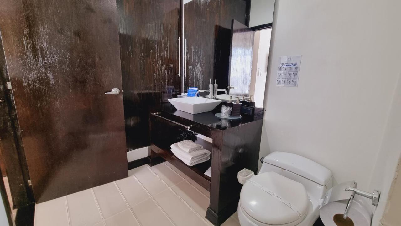 Habitat Suites Hotel Перейра Экстерьер фото