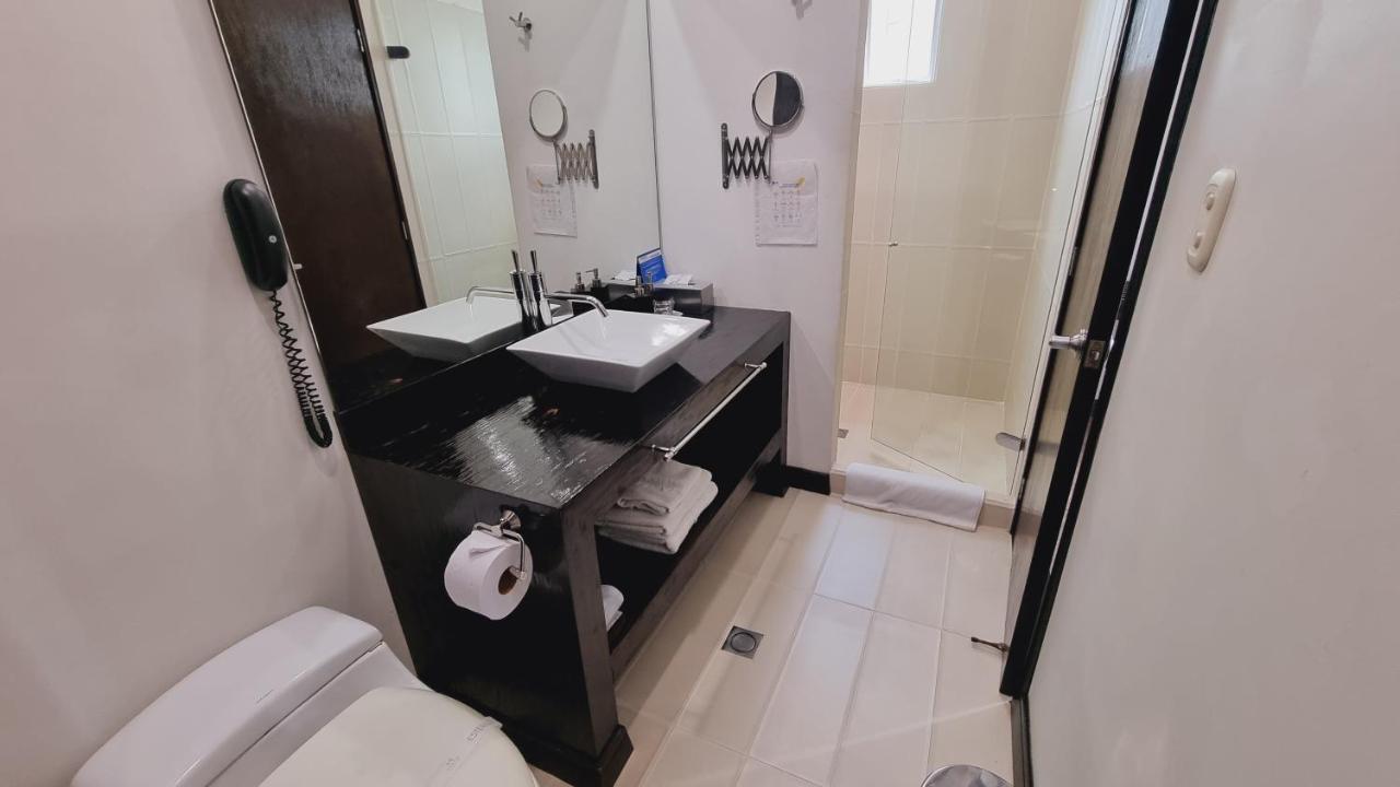 Habitat Suites Hotel Перейра Экстерьер фото